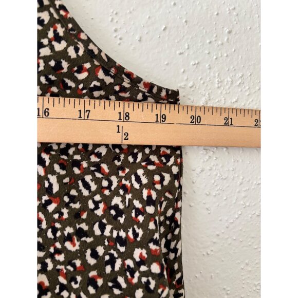 Lovestitch Sleeveless Maxi Dress With V-Neck Leopard Print Pattern With Pockets - Picture 6 of 13